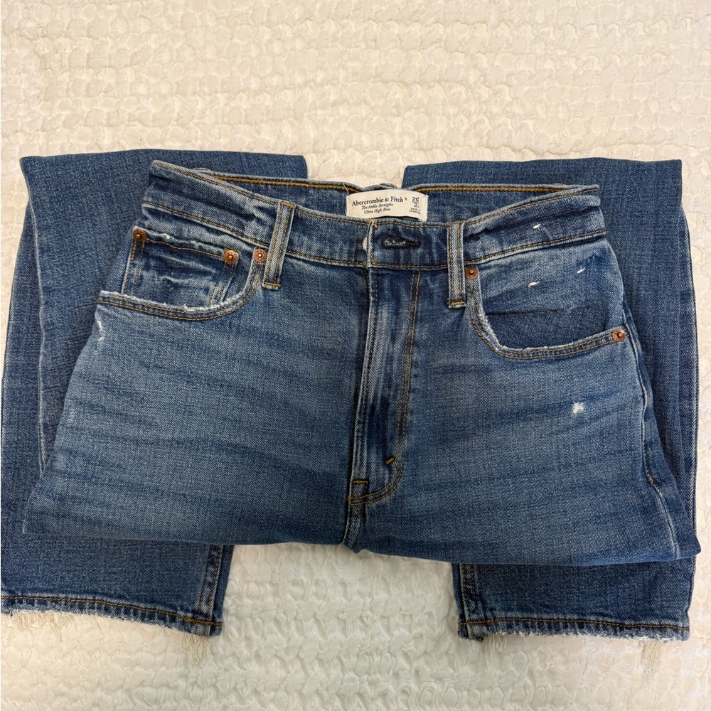 Abercrombie & Fitch Women's Relaxed Blue Jeans